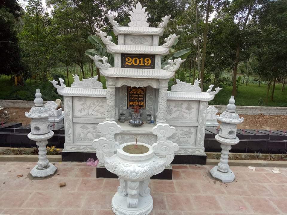 LĂNG THỜ ĐÁ TRẮNG